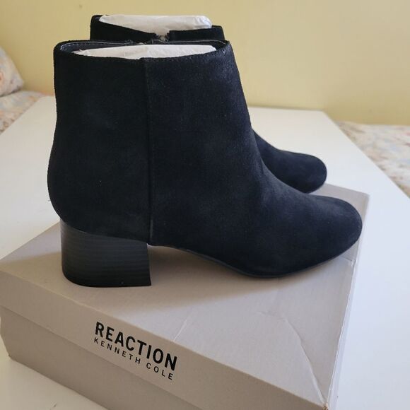 NEW 9.5 KENNETH COLE BLACK SUEDE LEATHER ZIP BLOCK HEEL BOOTS BOOTIES 9 1/2 NWT - Picture 1 of 12
